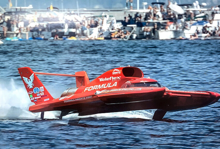 Formula Hydroplane, Mike Allen, Driver and expert in marine service and repairs | Pier 21 Marine